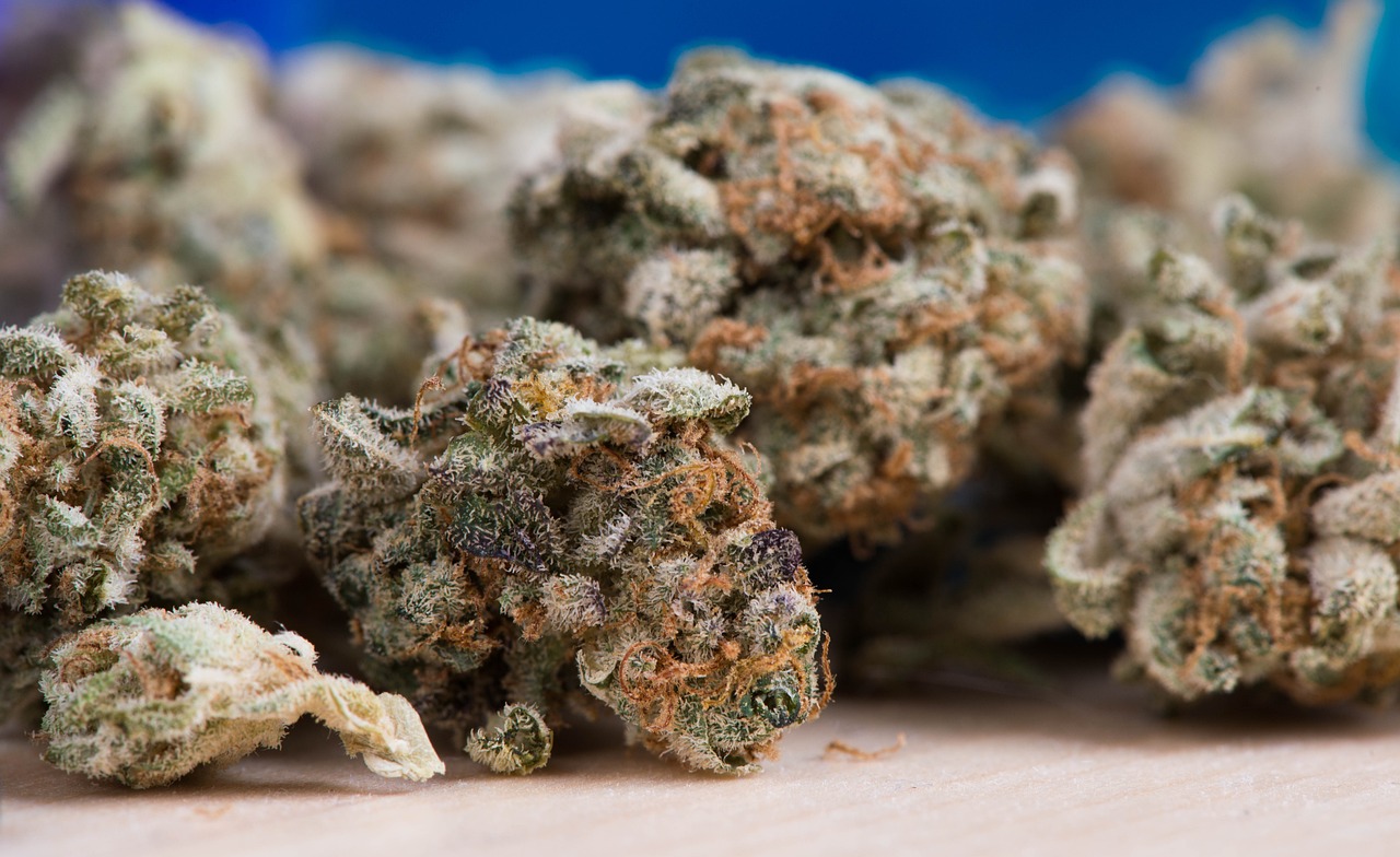 又跌了！有人砸40万买进，麻"了.